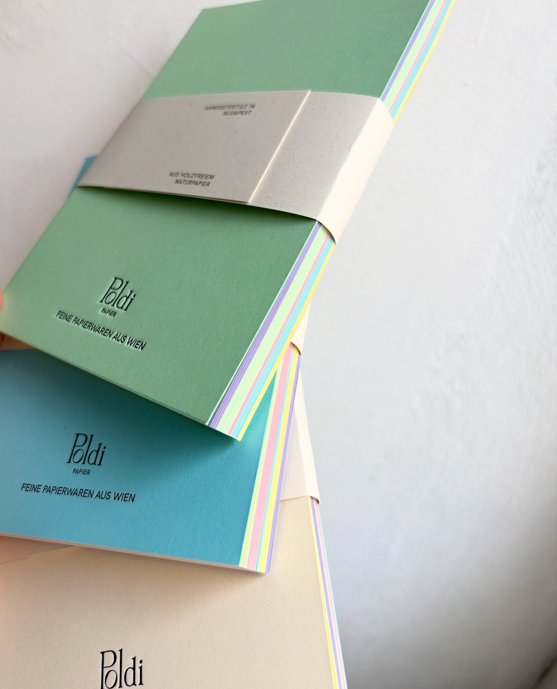 Tutti Frutti, Notizblock